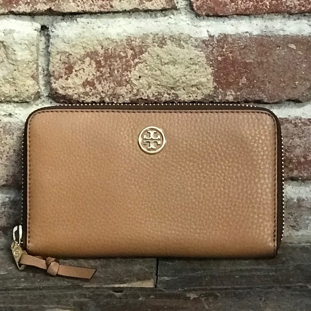 Tory Burch Robinson Zip Continental Wallet